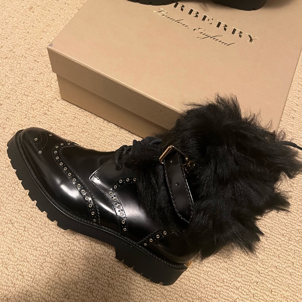 Burberry boots